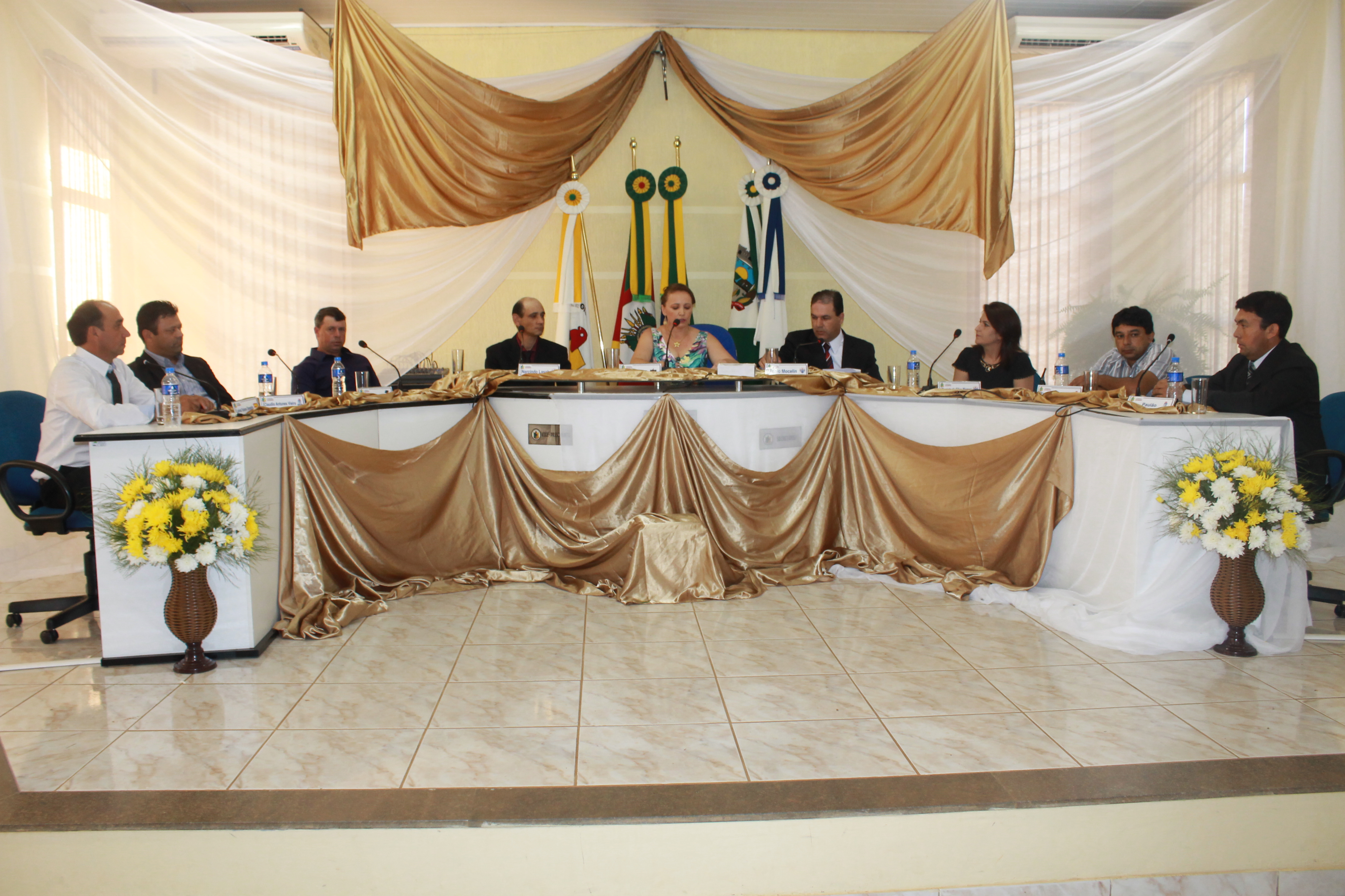 Arquivo: Fotos Cerimonial Posse eleitos e Sessão Escolha Mesa Diretora