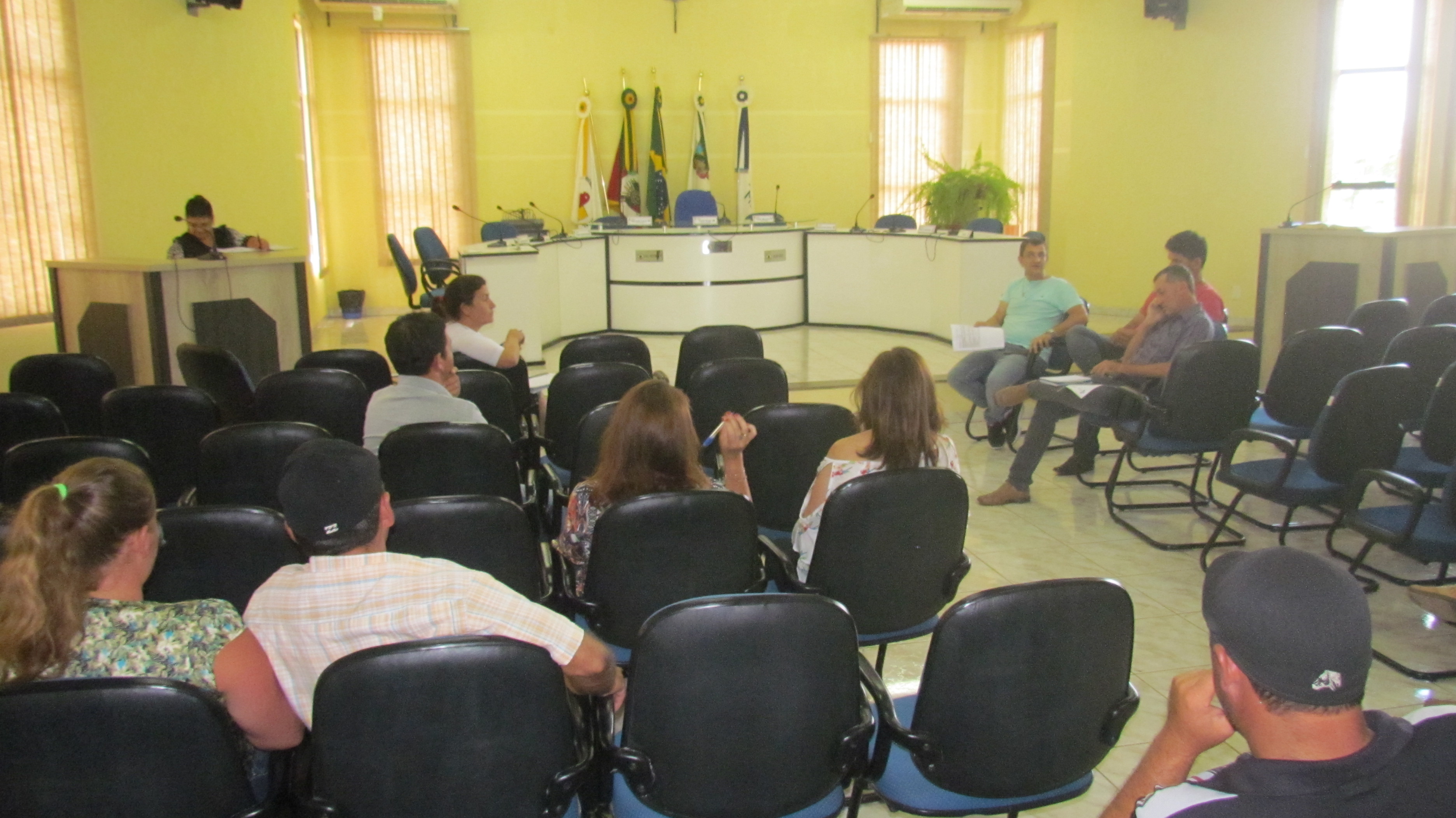 FISCALIZAR E LEGISLAR: Vereadores participam de Audiência Pública de Metas Fiscais e Prestação de Contas