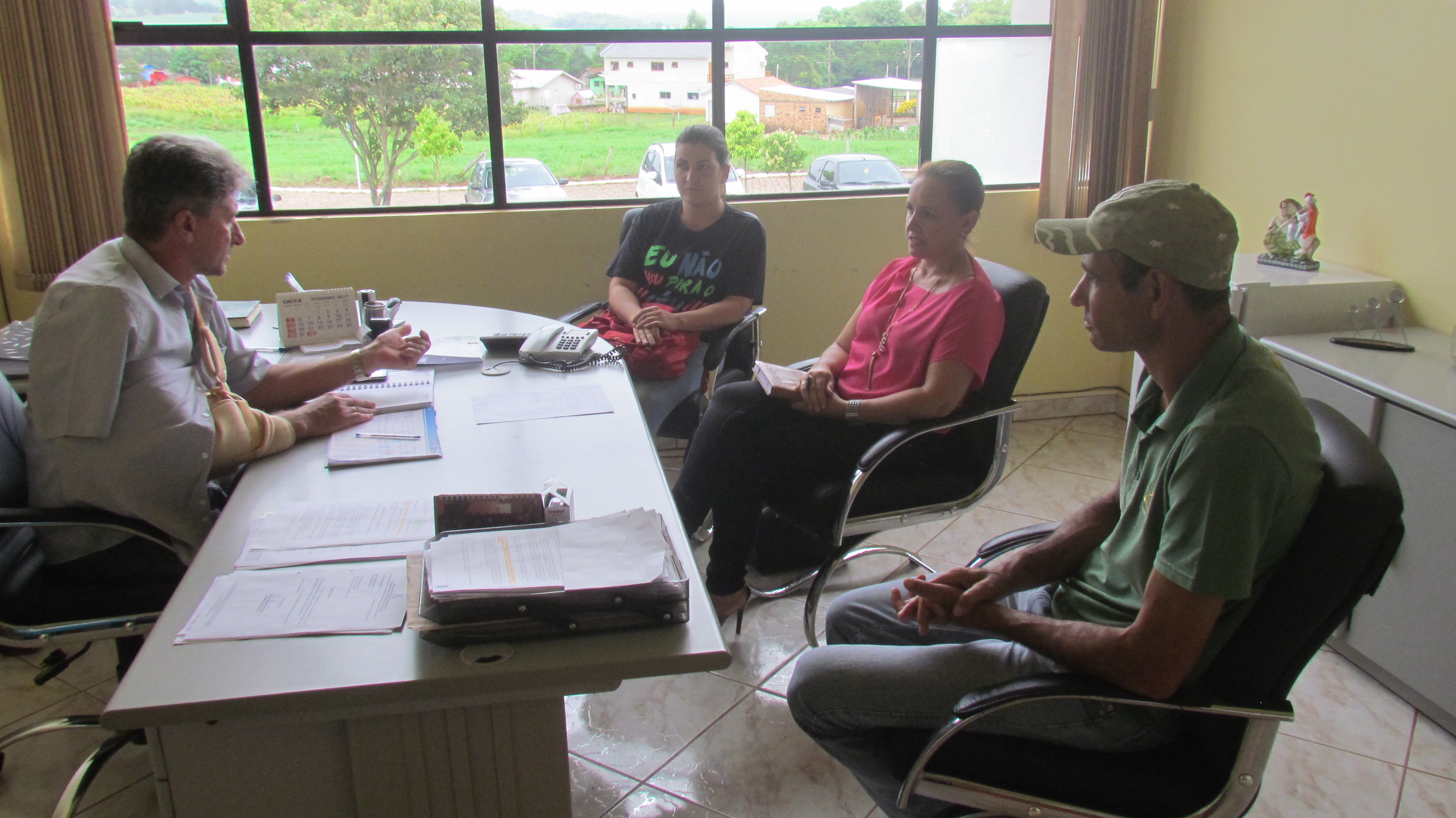 CONFECÇÃO DE CARTEIRAS DE IDENTIDADE: Câmara intervem para que documentos sejam feitos no município