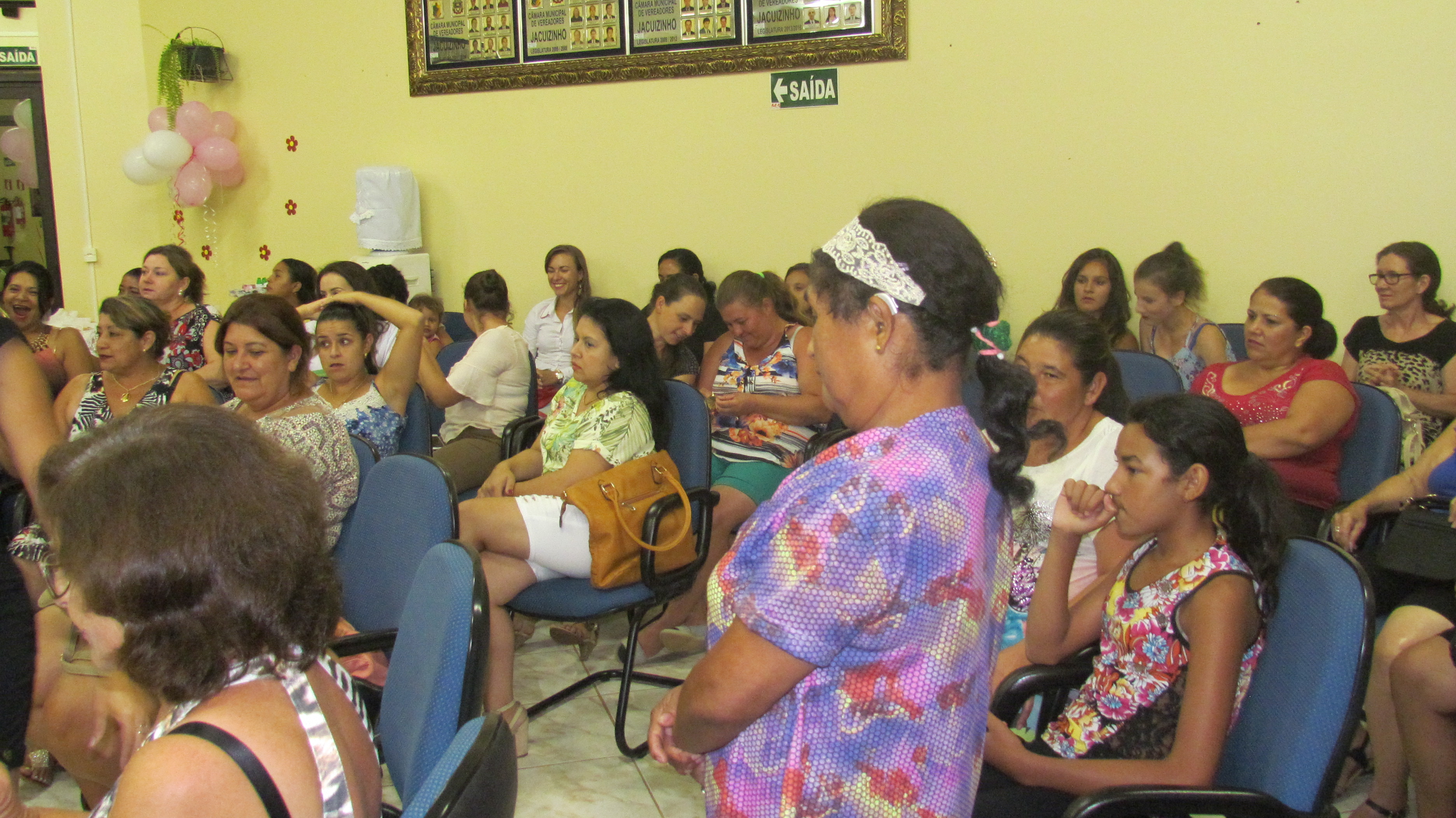 Mesa Redonda – Mulheres em Pauta