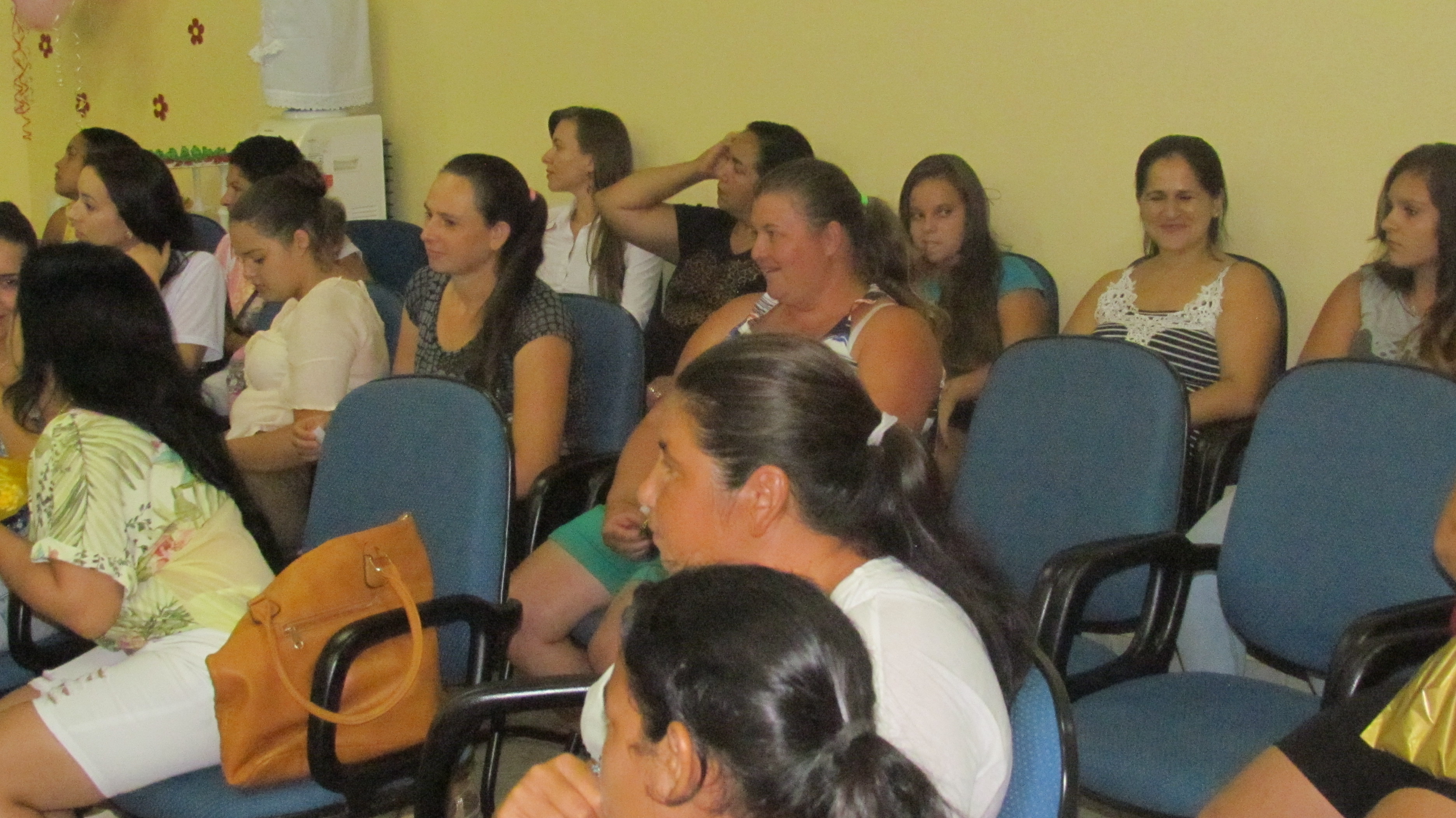 Mesa Redonda – Mulheres em Pauta