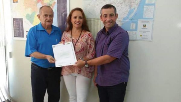 CONFECÇÃO DE RG EM JACUIZINHO: Presidente da Câmara protocola pedido junto ao Governo Estadual