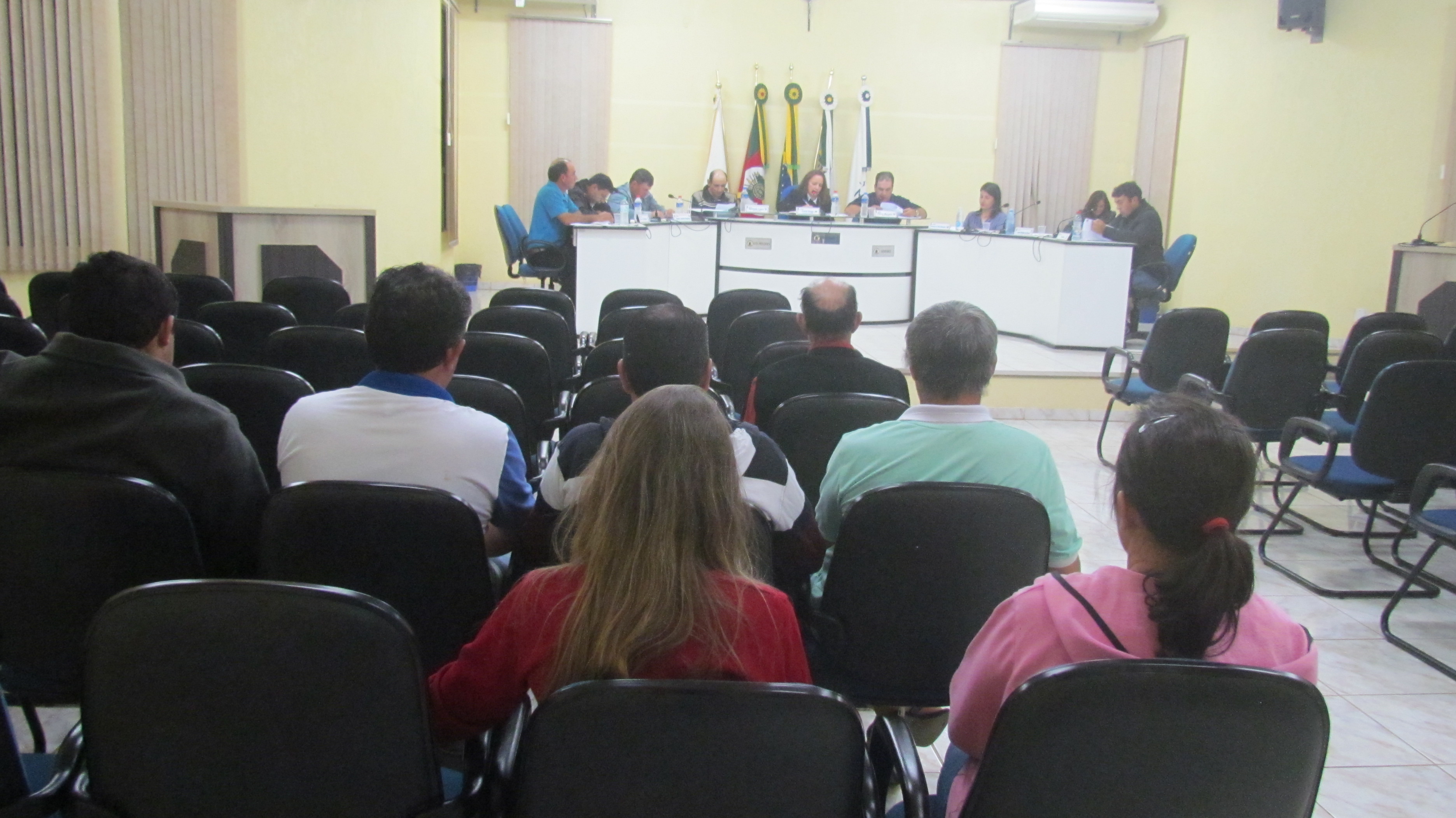 LICENÇA MATERNIDADE: Câmara aprova Prorrogação de Licença Maternidade para mais 60 dias à servidoras minicipais