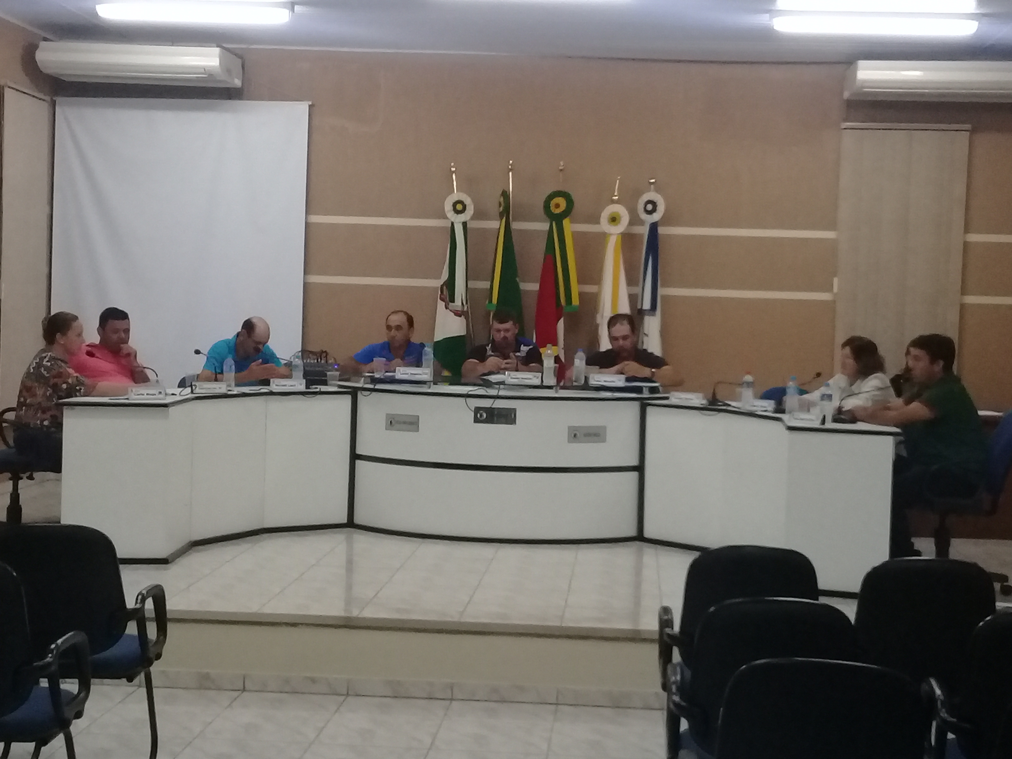 SESSÕES ORDINÁRIAS: Plenário aprova alteração do horário para às 18 horas