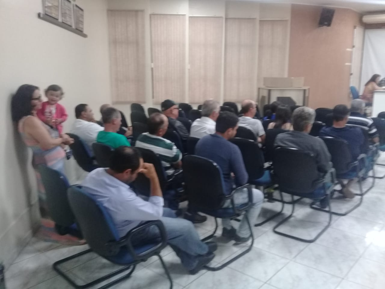 MESA DIRETORA 2019: Carla Bugs é eleita presidente para gestão 2019