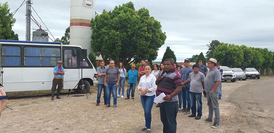 VRS-817 E OBRA ASFÁLTICA JACUIZINHO/TUNAS: Comunidade Regional Realiza Manifesto em pról de melhorias