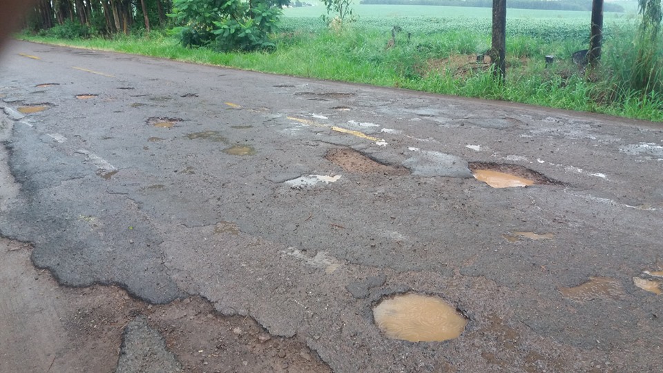 VRS-817 E OBRA ASFÁLTICA JACUIZINHO/TUNAS: Comunidade Regional Realiza Manifesto em pról de melhorias