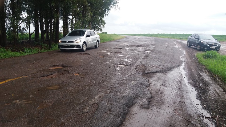 VRS-817 E OBRA ASFÁLTICA JACUIZINHO/TUNAS: Comunidade Regional Realiza Manifesto em pról de melhorias