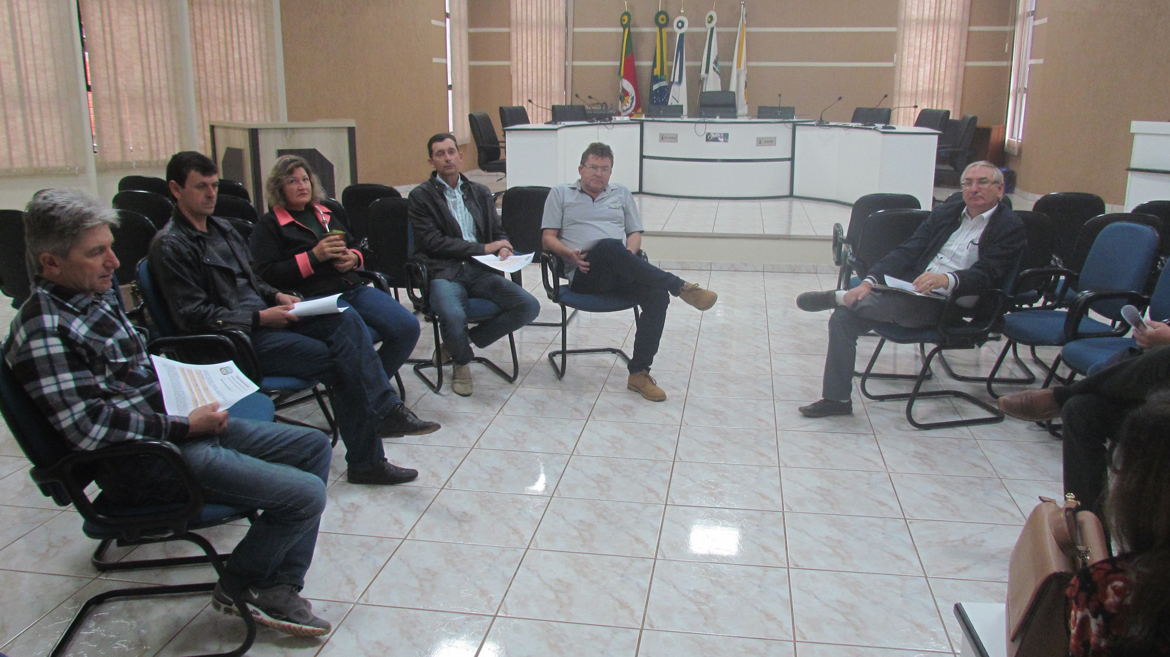 LIGAÇÃO ASFÁLTICA JACUIZINHO/TUNAS: Reunião Unifica Comissões e lança Manifesto para dia 07 de junho