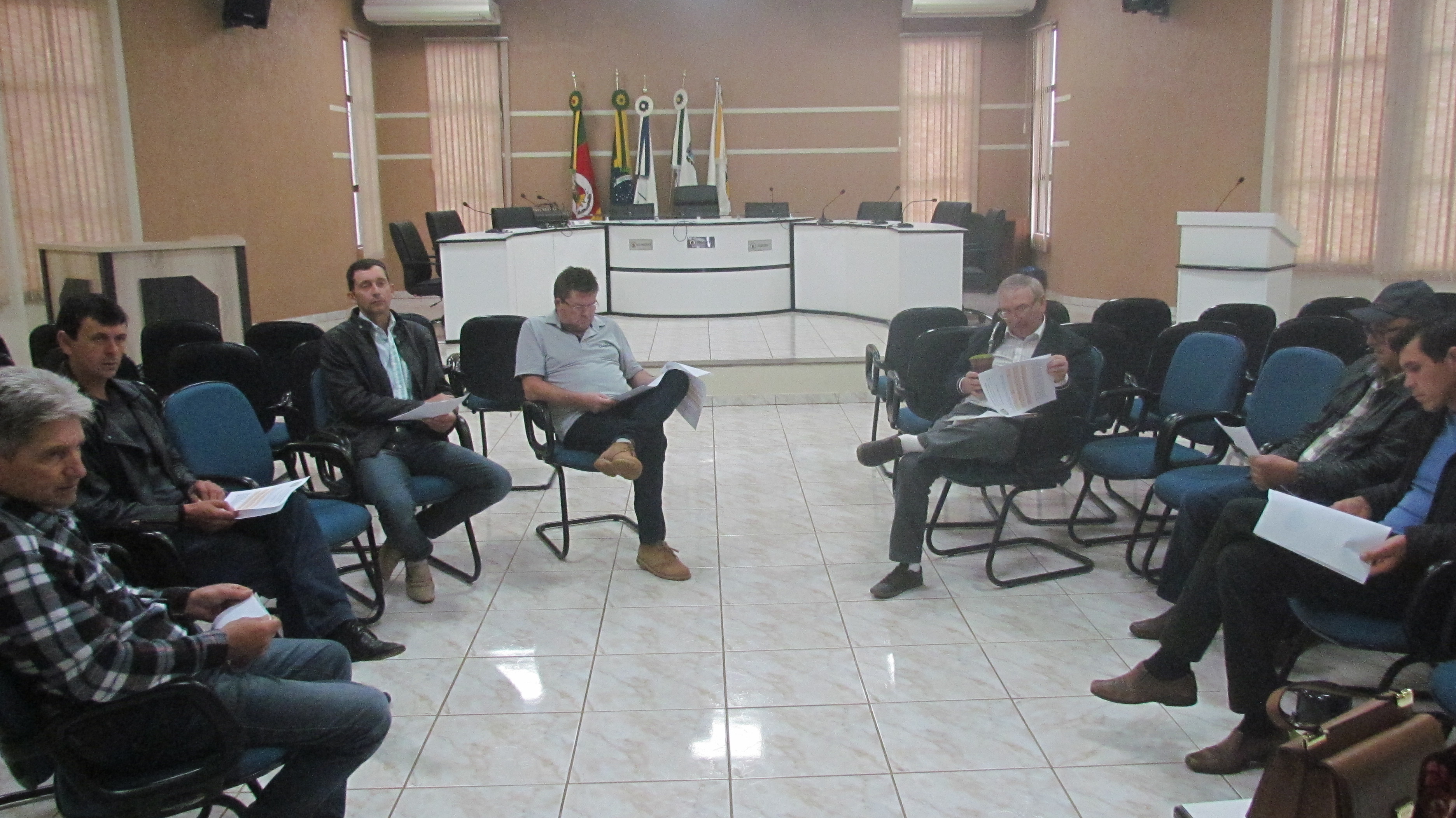 LIGAÇÃO ASFÁLTICA JACUIZINHO/TUNAS: Reunião Unifica Comissões e lança Manifesto para dia 07 de junho