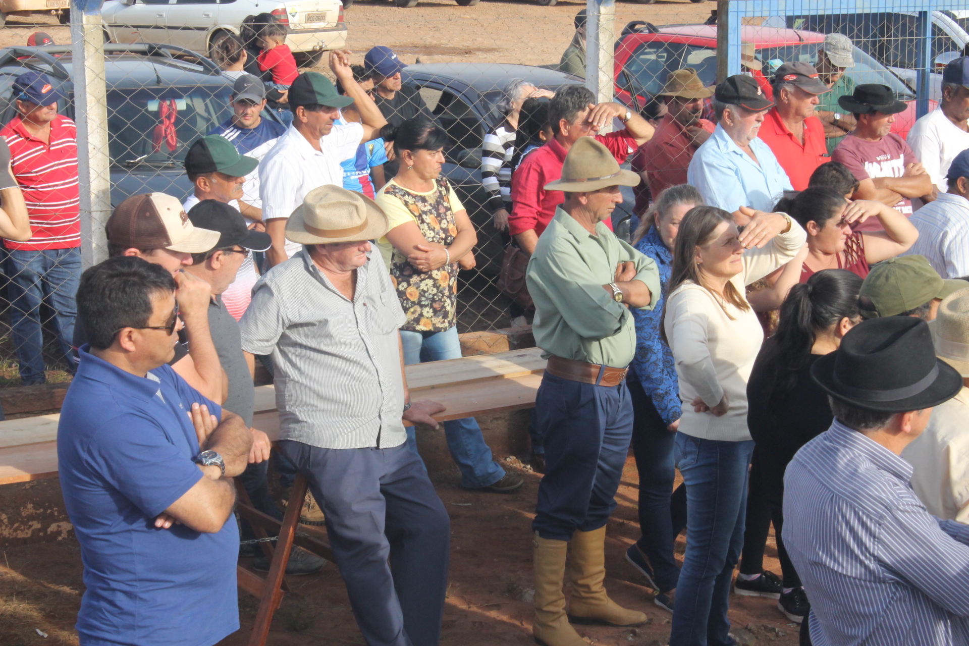ASFALTO JÁ: Manifesto Pró-Asfalto Jacuizinho/Tunas (07/06/2019)