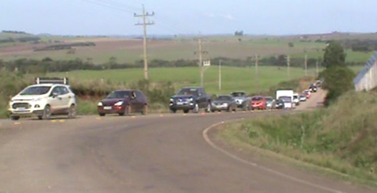 ASFALTO JÁ: Manifesto Pró-Asfalto Jacuizinho/Tunas (07/06/2019)