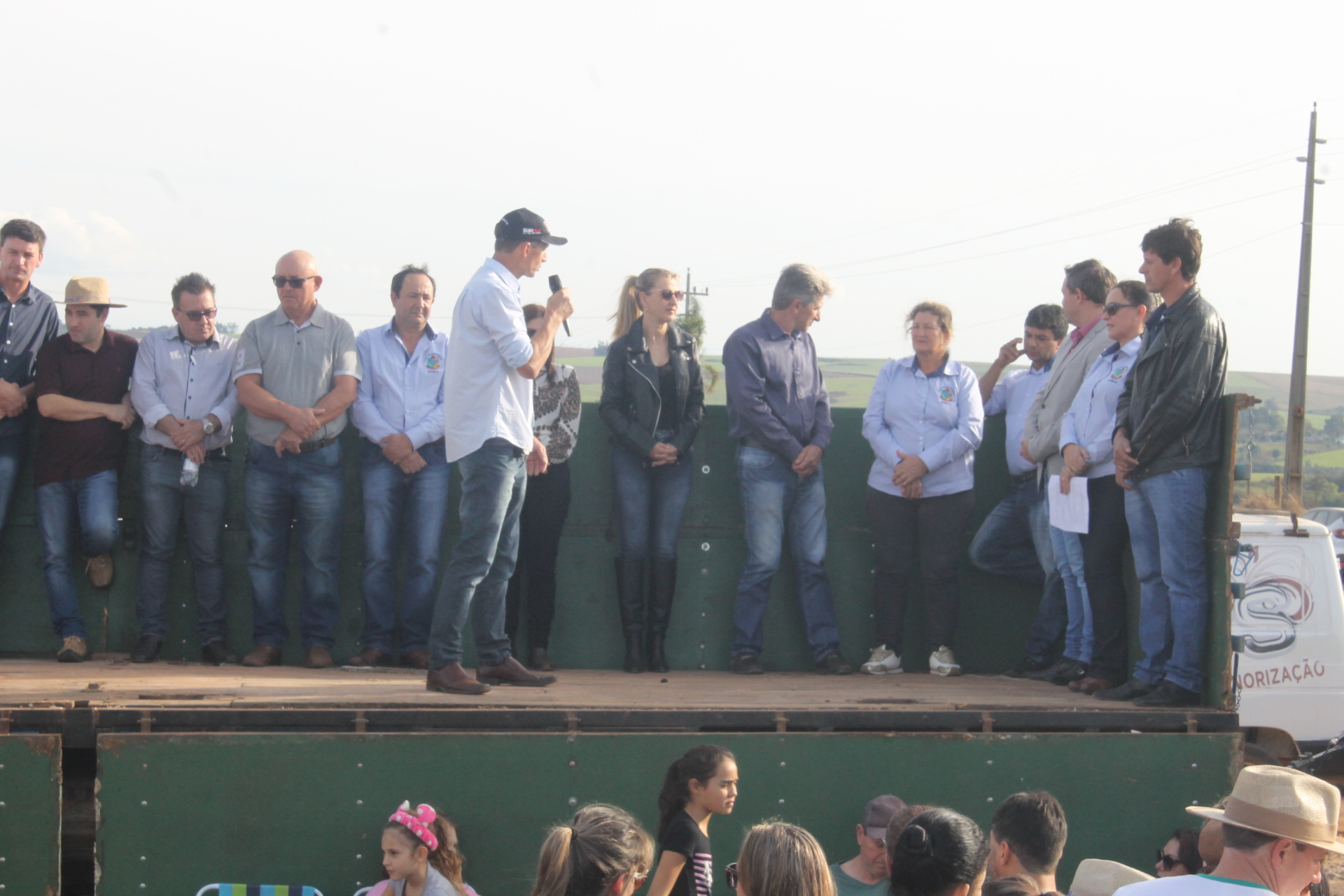 ASFALTO JÁ: Manifesto Pró-Asfalto Jacuizinho/Tunas (07/06/2019)