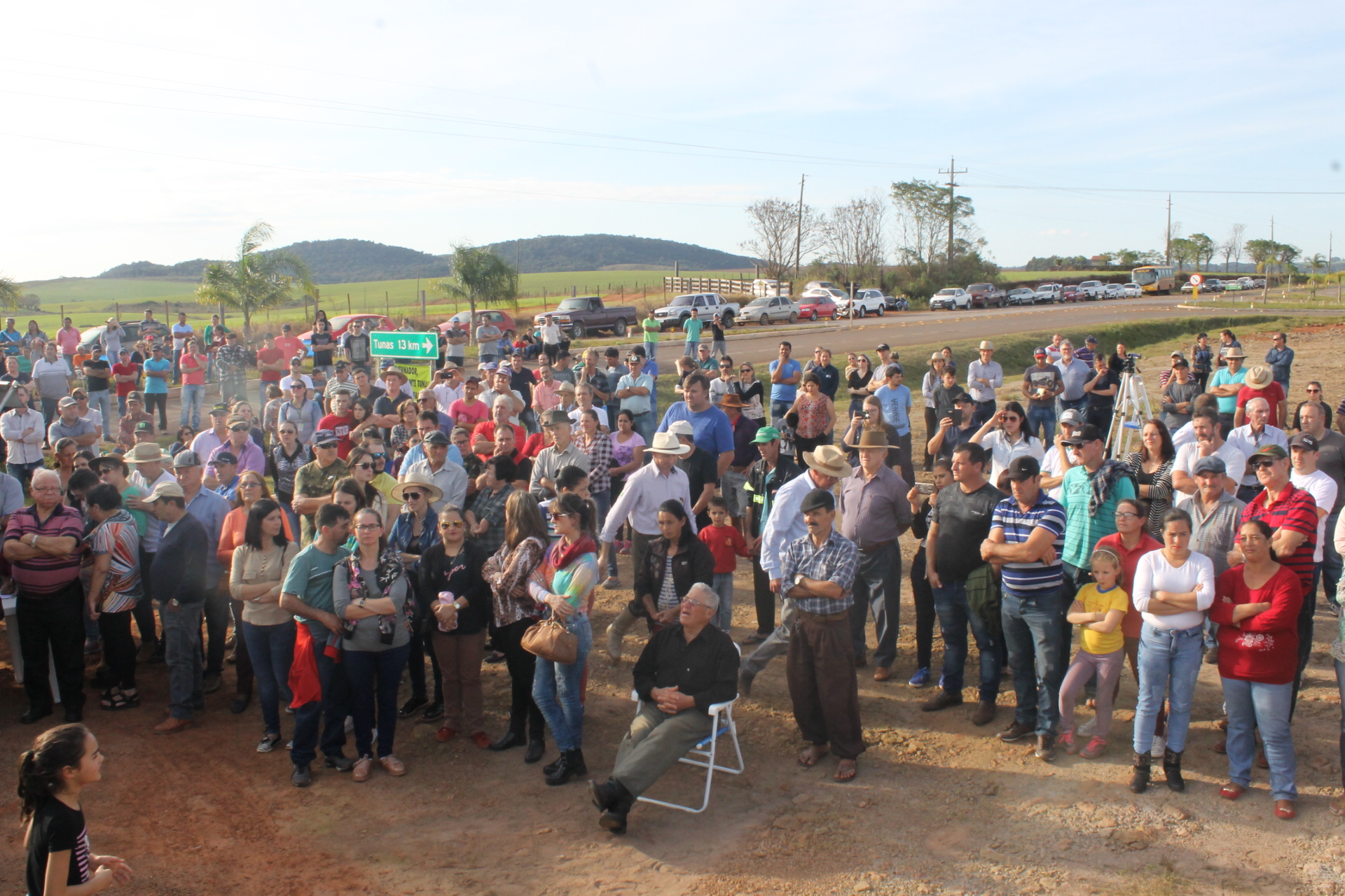 ASFALTO JÁ: Manifesto Pró-Asfalto Jacuizinho/Tunas (07/06/2019)