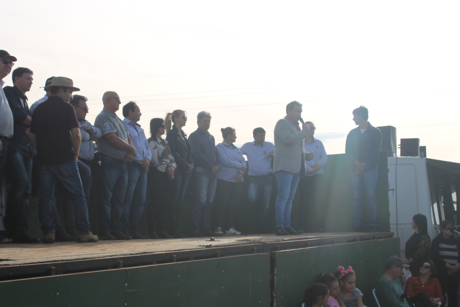 ASFALTO JÁ: Manifesto Pró-Asfalto Jacuizinho/Tunas (07/06/2019)