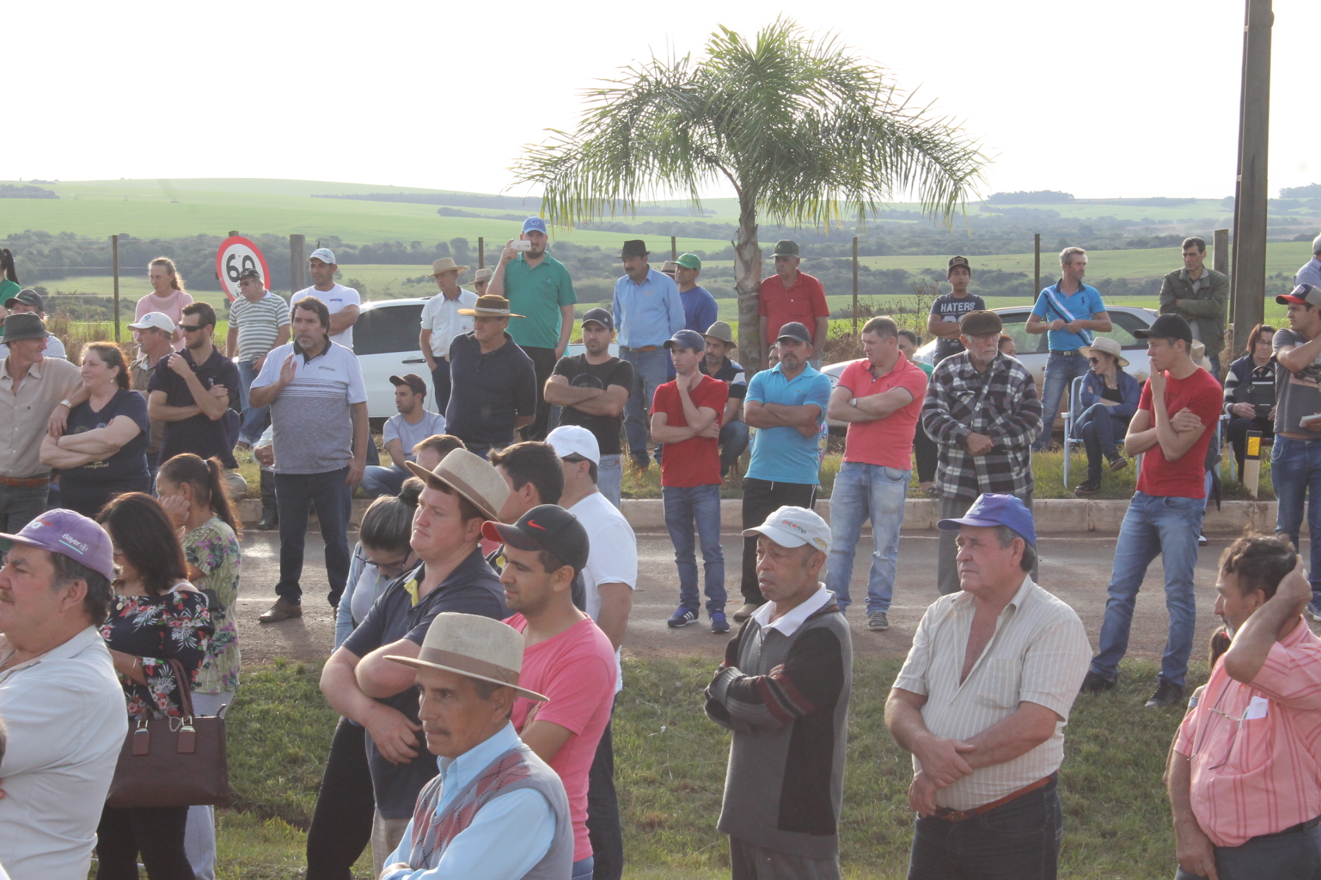 ASFALTO JÁ: Manifesto Pró-Asfalto Jacuizinho/Tunas (07/06/2019)