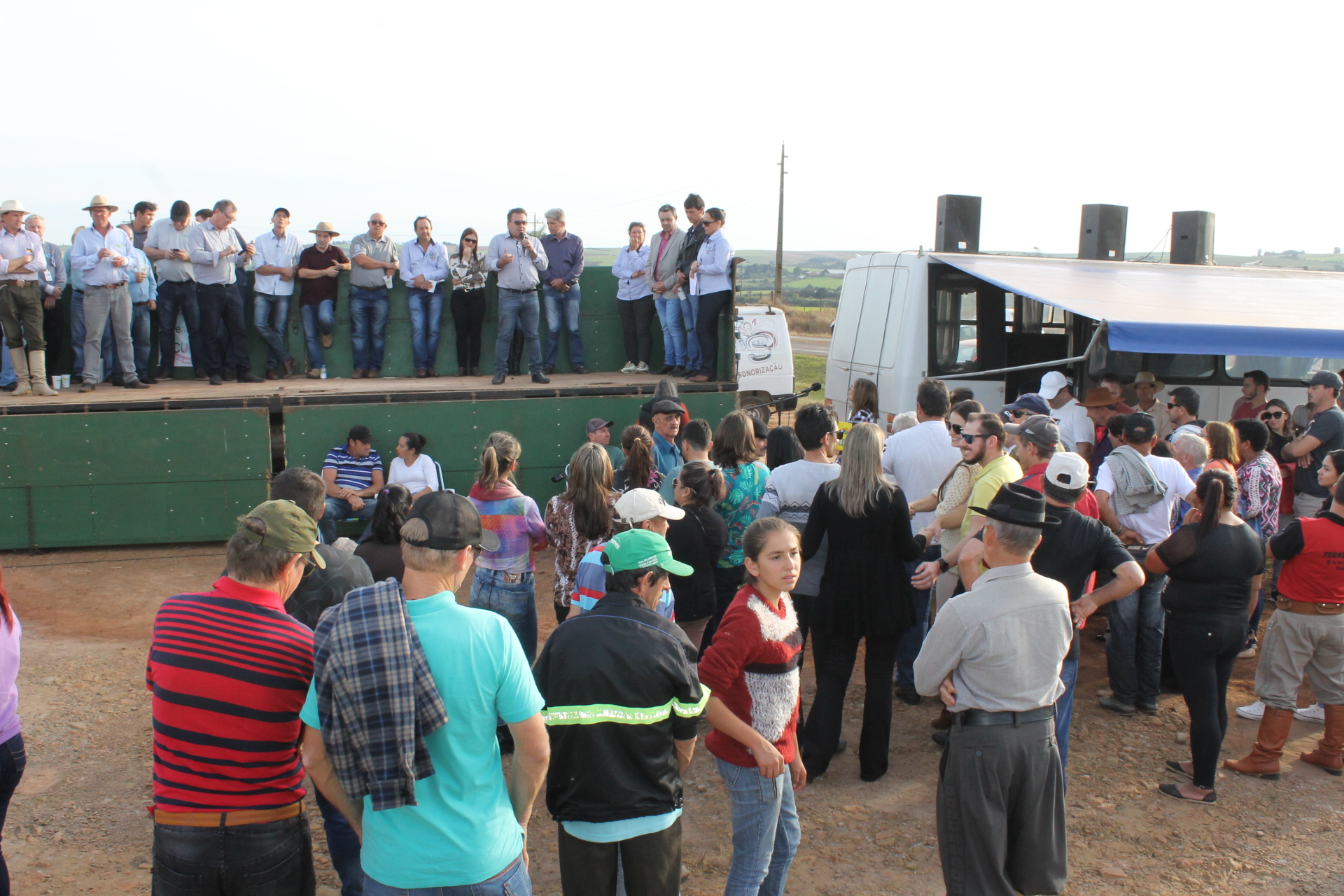 ASFALTO JÁ: Manifesto Pró-Asfalto Jacuizinho/Tunas (07/06/2019)