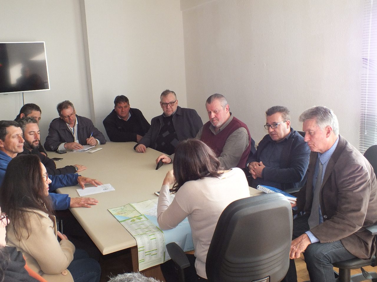 ASFALTO JÁ, JACUIZINHO/TUNAS: Reunião no DAER define nova etapa do movimento