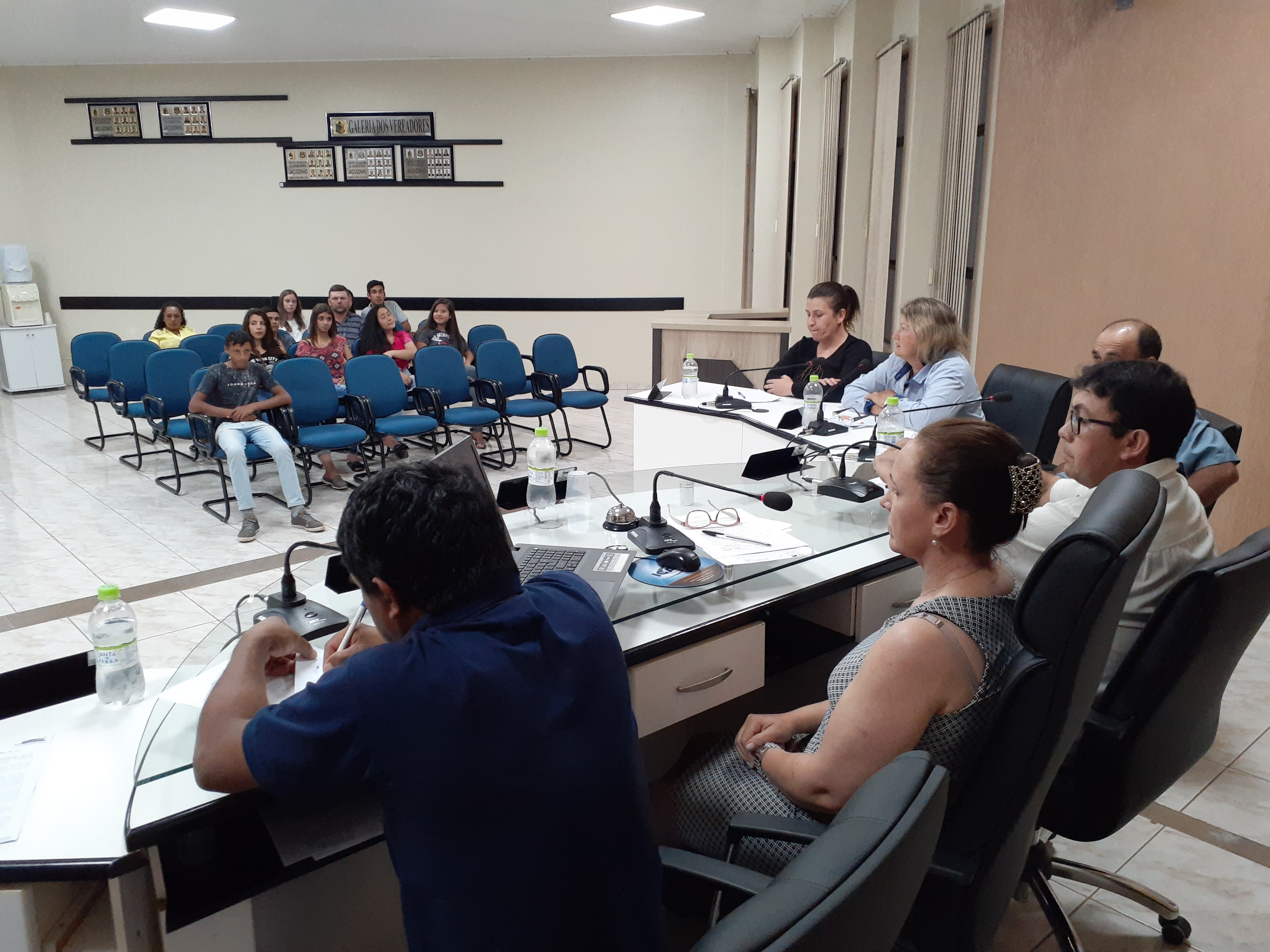 VEREADOR MIRIM: Futuros vereadores assistem Sessão Ordinária