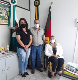 JACUIZINHO/TUNAS: Presidente Daniela Moraes realiza reunião com prefeito Diniz e presidente da Câmara de Tunas.