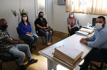 CAUSA ANIMAL: Vereadora Daniela Moraes busca soluções em reunião.