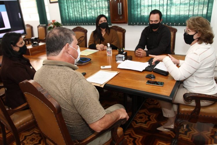 AGRICULTURA: Vereadora Schaiane busca apoio à projetos na Secretaria Estadual