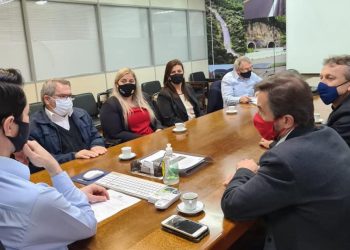 LIGAÇÃO ASFÁLTICA TUNAS/JACUIZINHO: Presidente da Câmara participa de reunião no DAER