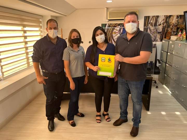 RECURSOS E INFRAESTRUTURA: Presidente do Legislativo e secretário da Mesa Diretora realizam reuniões com deputados e secretários em busca de recursos para o município.