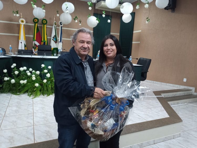 TROFÉU MULHER CIDADÃ, EDIÇÃO 2022: Mulheres são agraciadas com troféus