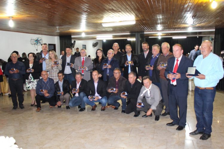 Homenagem as Comissões Emancipalistas e membros da 1ª gestão de Jacuizinho