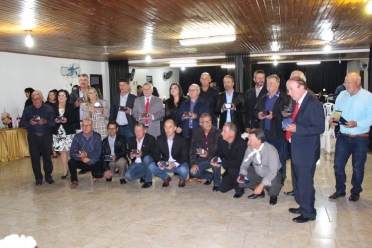 Homenagem as Comissões Emancipalistas e membros da 1ª gestão de Jacuizinho