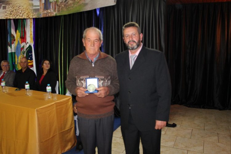 Homenagem as Comissões Emancipalistas e membros da 1ª gestão de Jacuizinho