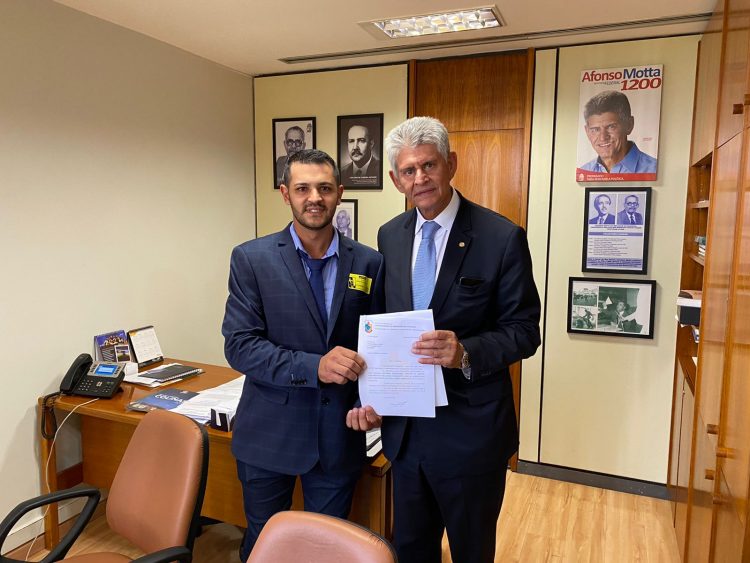 MARCHA À BRASILIA: Vereadores reforçam pedidos e demandas no evento