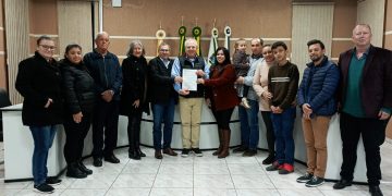 AGRICULTURA: Vereadora consegue recursos para aquisição de trator
