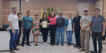 PROFESSORES: Câmara institui Moção de Aplausos e Reconhecimento a educandos do município.