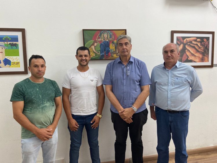 PAUTAS POR JACUIZINHO: Vereador Tobias realiza audiências na capital do estado.