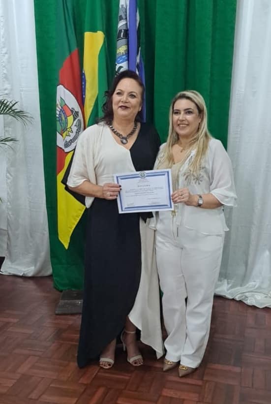 JUSTIÇA ELEITORAL: Vereadores eleitos são diplomados.