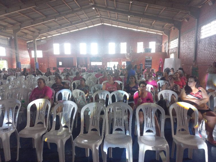 DIA DA MULHER: Legislativo se faz presente no evento.