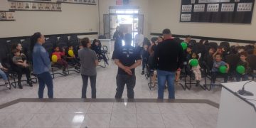 VISITA: Alunos da Escola EMEI Vovó Noely visitam a Câmara de Vereadores