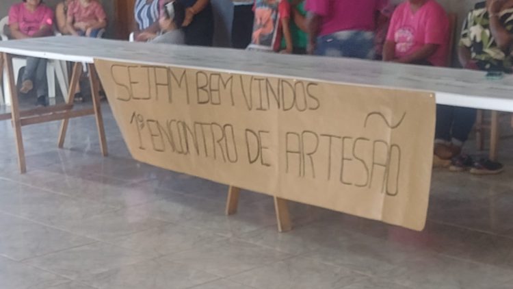 QUALIFICAÇÃO: Por iniciativa da presidente do legislativo, Verª Marisane, artesãos são beneficiados com feira, palestra e Carteira de Identificação.