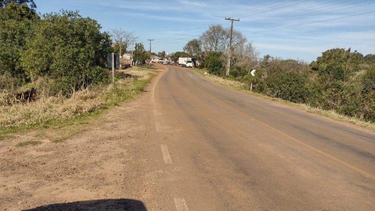 ACESSO A CIDADE E MOTO GRUPO: Presidente do legislativo busca melhorias no acesso ao município e local para o Moto Grupo Jacuizinho.