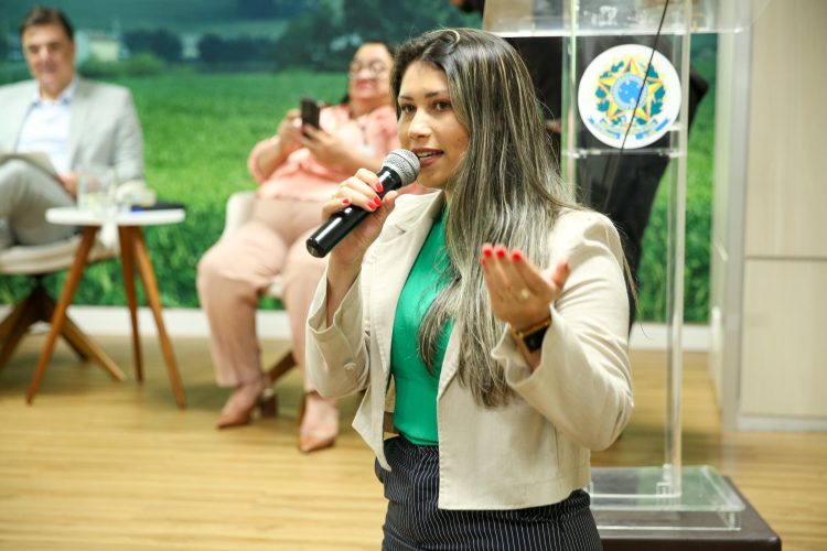 RECURSOS: Presidente do legislativo e vereadores protocolam pedidos em Brasília.