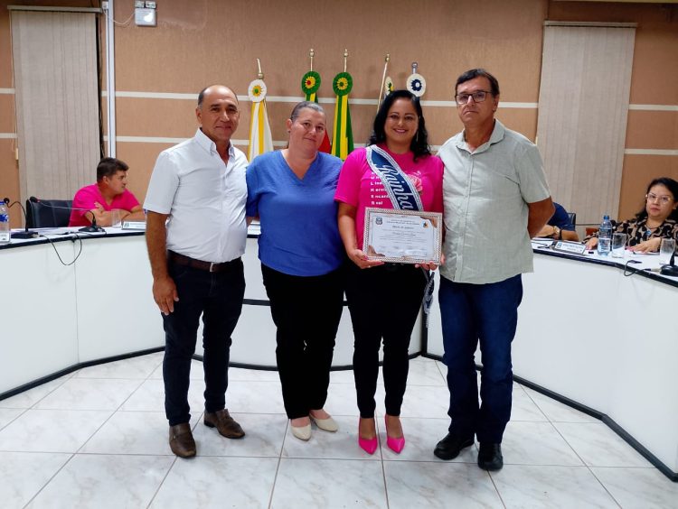 MOÇÃO DE APLAUSOS: Legislativo homenagea as trabalhadoras rurais Rosimere Guerreiro Bugs e Fátima Sisnandes Pereira